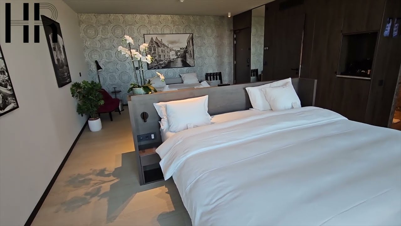 Radisson Blu Hotel Bruges, Belgium. Suite.