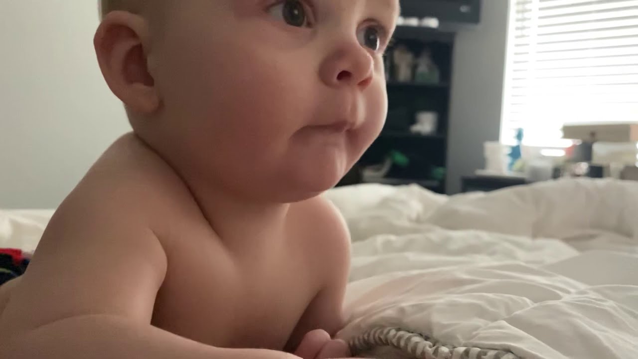 Breastfeeding Vlog: Breakfast of Champions