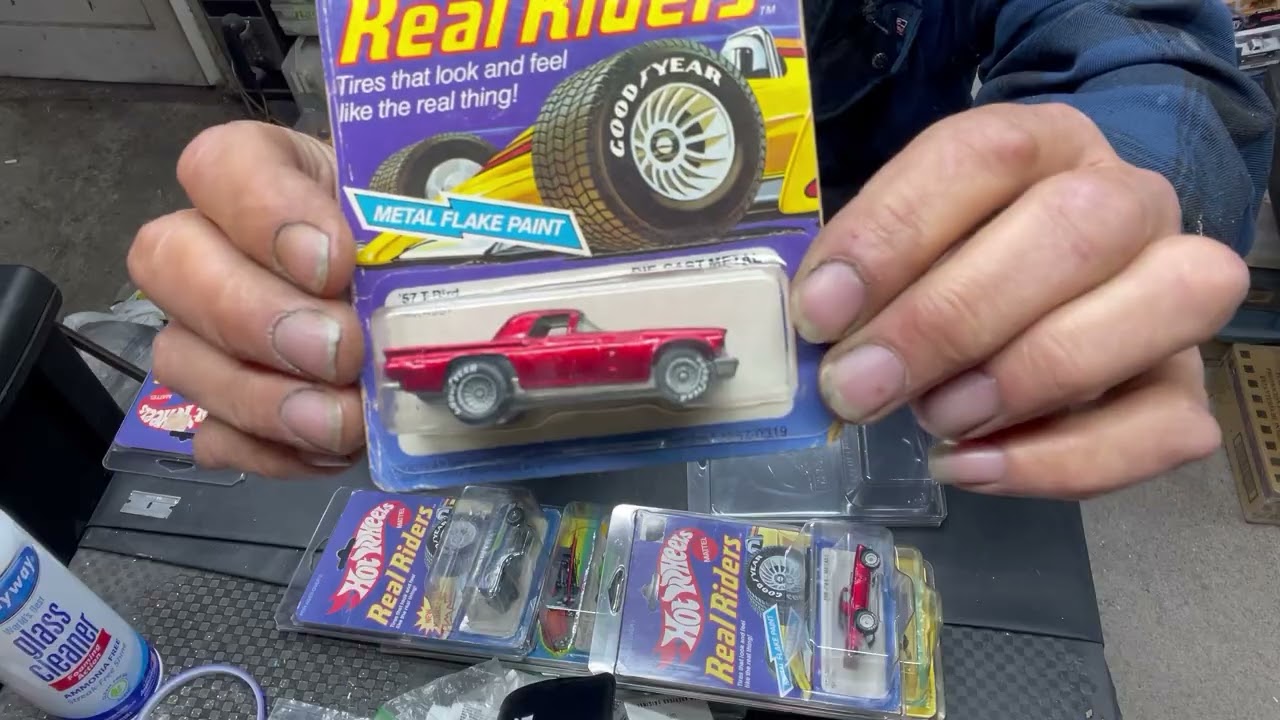 Hotwheels 1980-х годов, Real Riders, Hi Rakers, фигурка героя на карточке и бонусный набор.