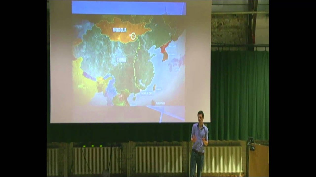 Важность путешествий | Леон Маккэррон | TEDxRoyalHolloway