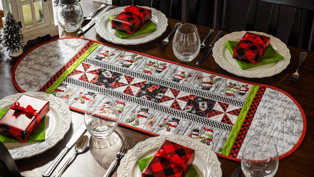 How to Make a Table Runner Using a Border Stripe + Free Pattern | a Shabby Fabrics Quilting Tutorial