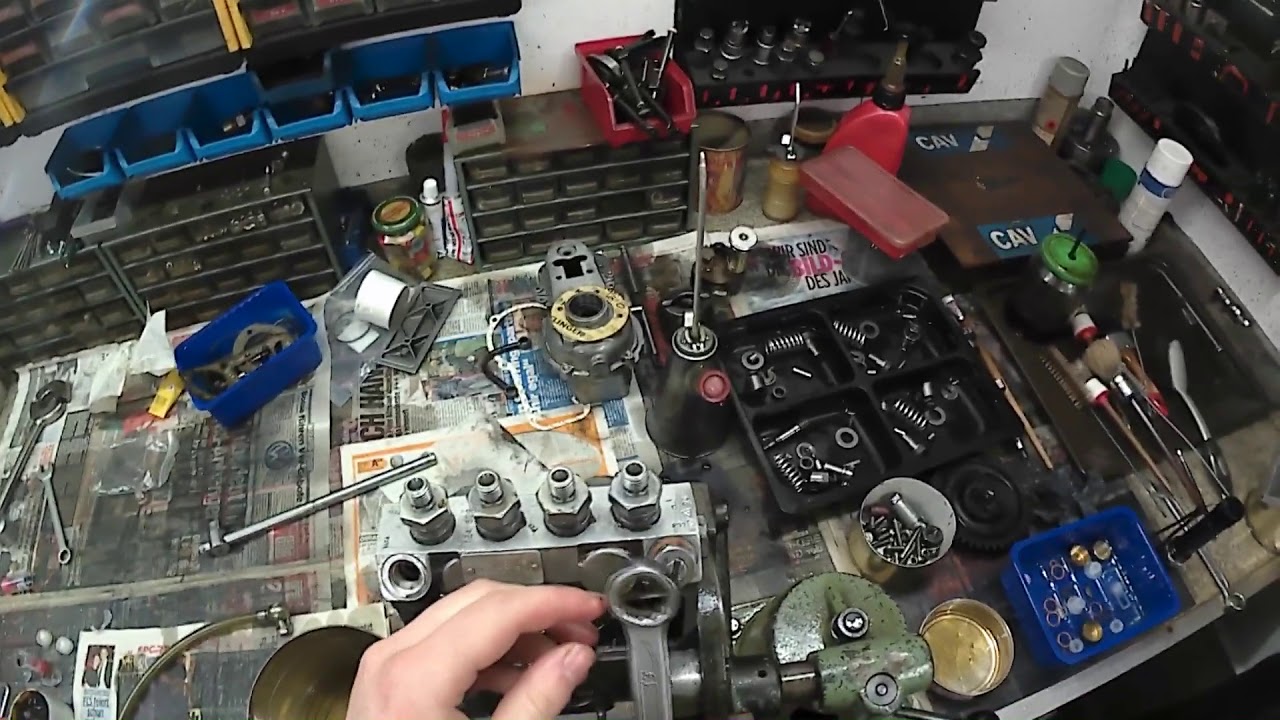 Dichtheitsprüfung Bosch Einspritzpumpe | Sealing test on a Bosch injection pump