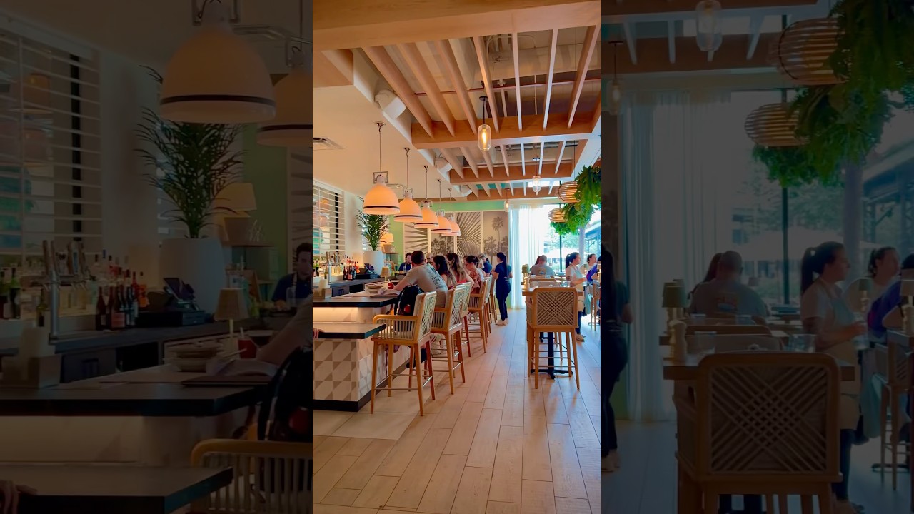 Summer House on the Lake Disney Springs #disney #orlando #disneyfoodies #lakesideliving