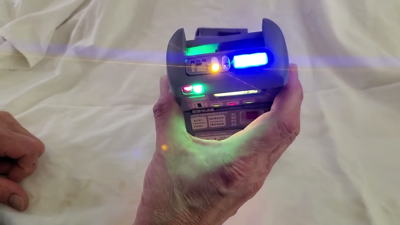 Star Trek The next generation working tricorder 1990s.
