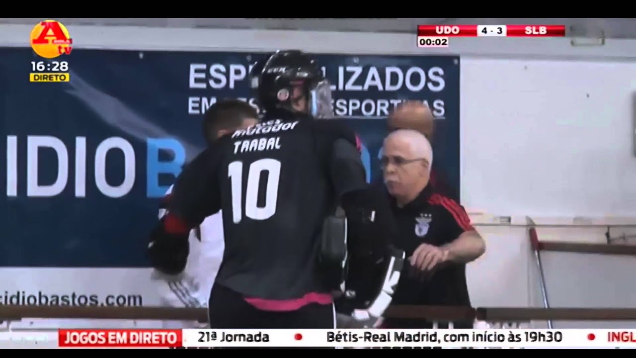 Golo de Miguel Rocha no último segundo no Oliveirense 4 - 4 Benfica | Hóquei em Patins