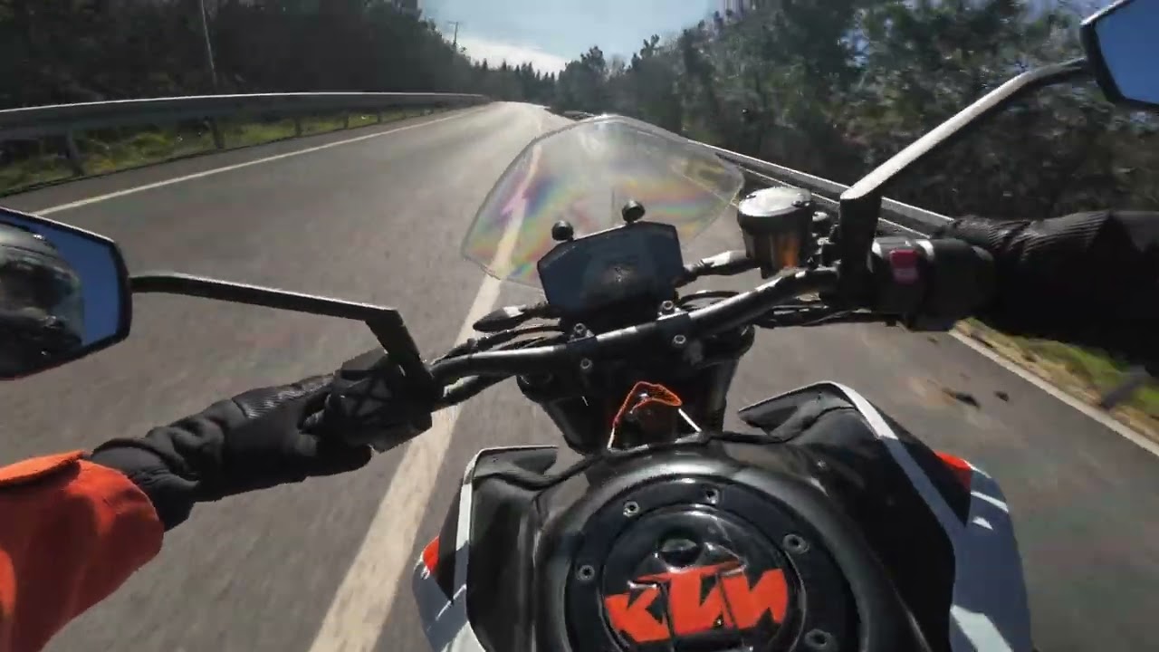 KTM 890 Duke R / First Ride / Raw Sound / Stock Exhaust