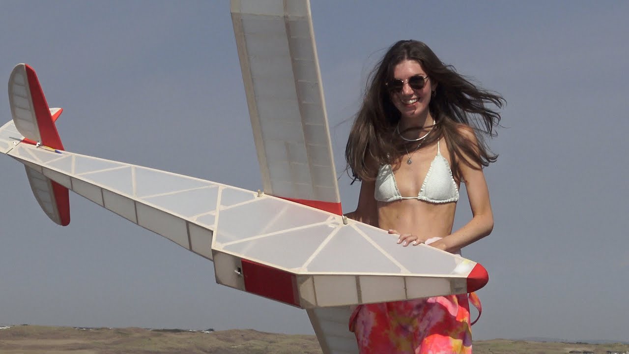 Lazy Hazy days of Summer, flying model gliders.