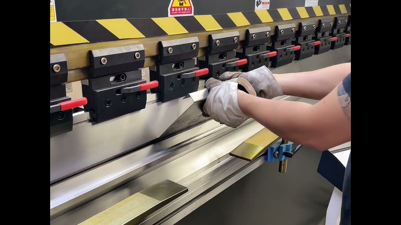 160t 3200mm hydraulic press brake with tp10s