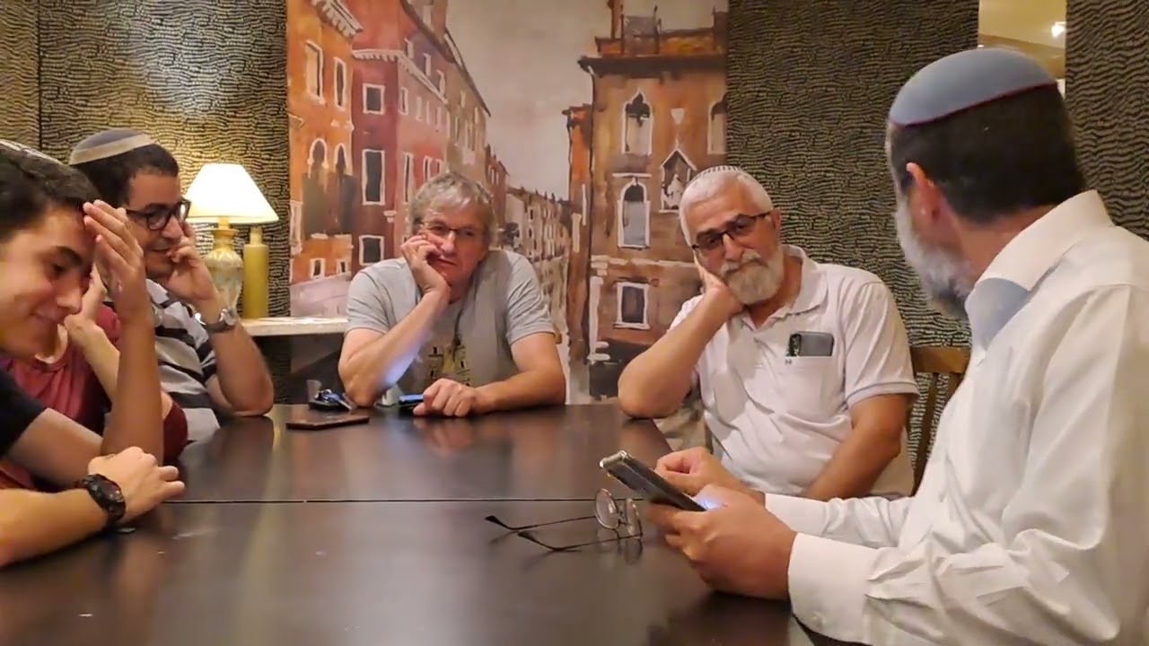 הרב מיכאל אדרעי, רב תושיה כפר מימון, בשיעור על שאילת גשמים. ז חשון התשפד