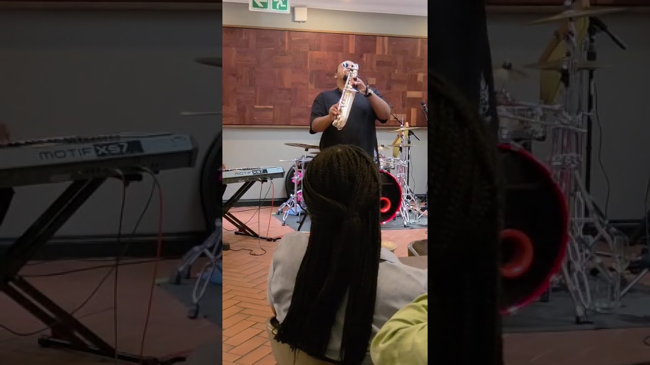 MALAIKA (Mama Miriam Makeba) 
