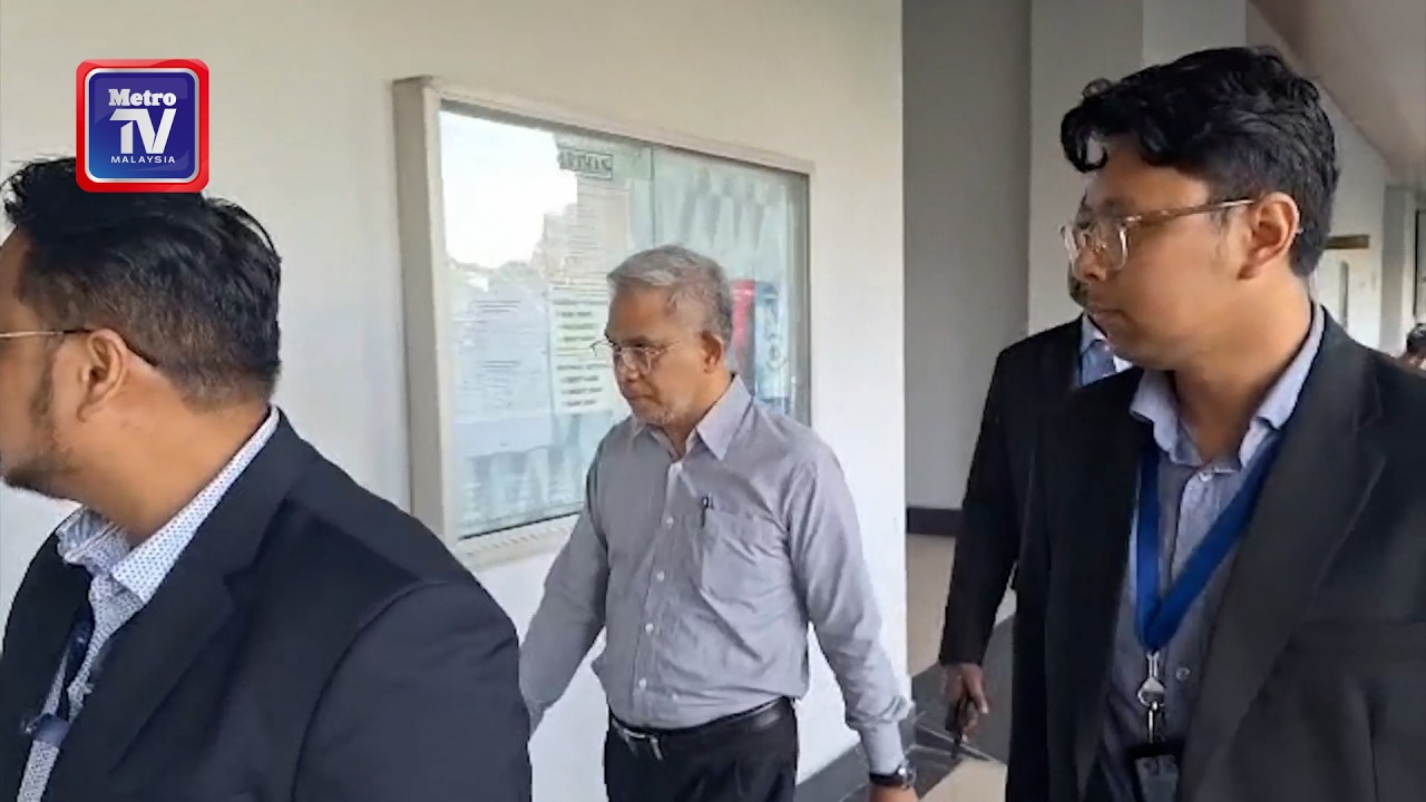 Tokoh kewangan Islam, Daud Bakar dituduh bersubahat dalam urus niaga sekuriti tanpa lesen