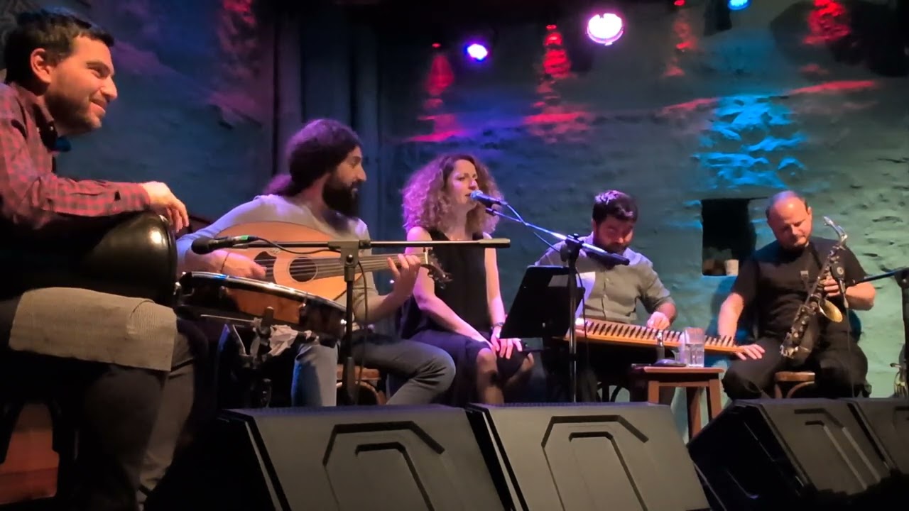 Αγαπώ μια παντρεμένη | Live music performance