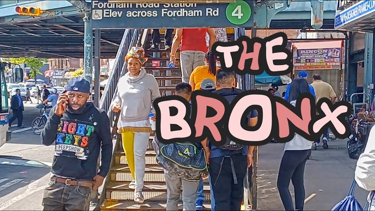 The Bronx, sunday stroll on Fordham Road