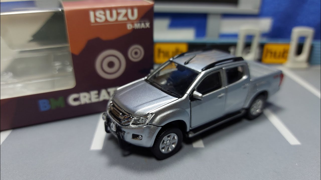 BM Creations 1/64 2016 ISUZU D-MAX (Silver)