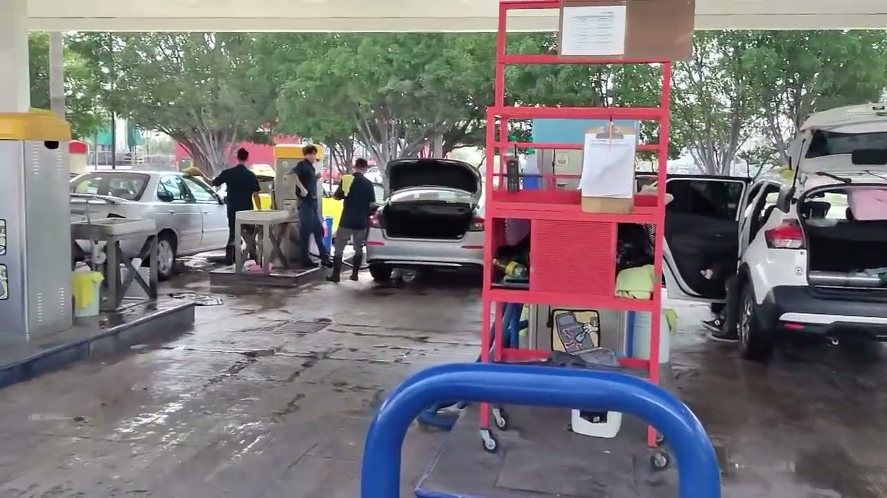Autolavado ahorra hasta el 80% de agua con tecnología en lavado