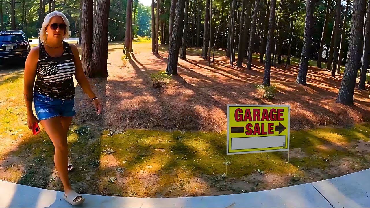 ABANDONED GARAGE SALE | MORE THAN ONE WAY TO FILL UP THE TRUCK