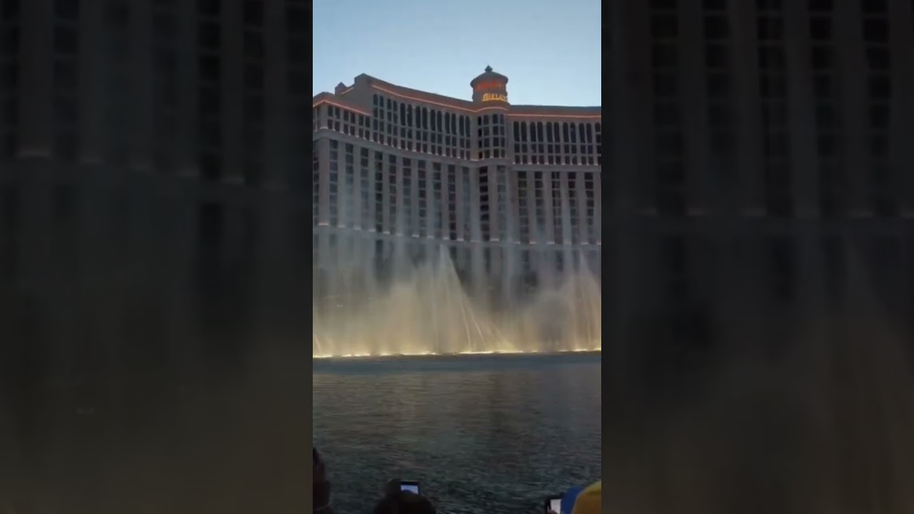 Vegas water shows is🔥🔥✅ #travel #vegasvlogger #vacation #vegaslife #vlog #fun #travelblog