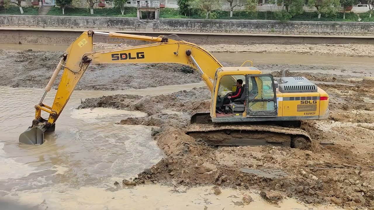 Amazing Excavator Working in River | SDLG E6280F in Action