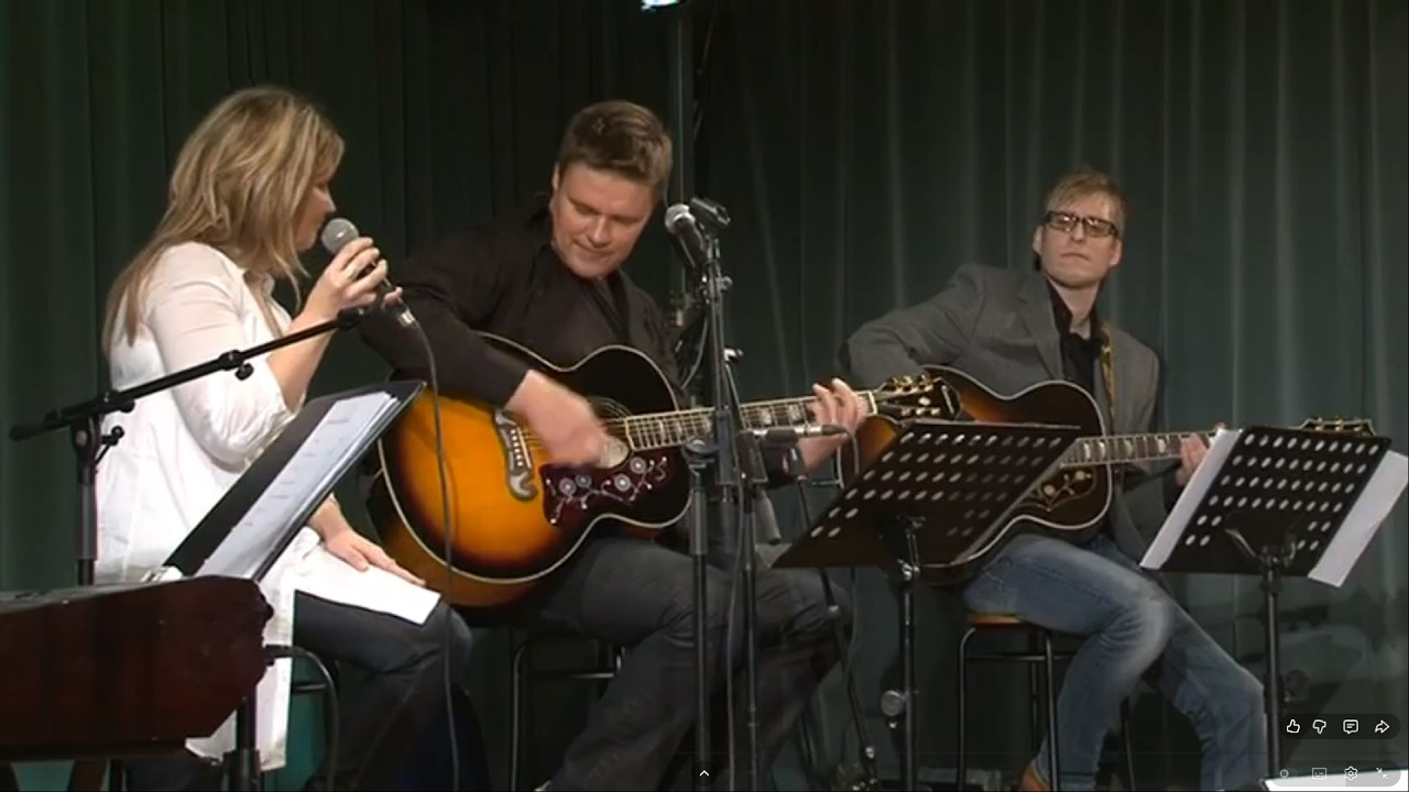 Rauno Karmitsa & Trio. Kuuntelen sydäntäni.