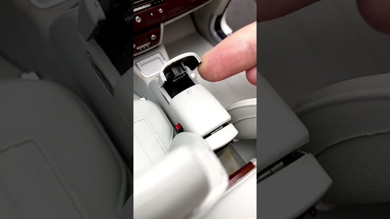 Rolls-Royce Phantom: Where&rsquo;d My Goddess Emblem Vanish? 😱🔍🚗