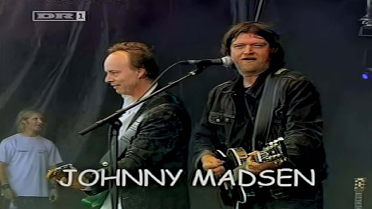 Johnny Madsen - En At Bli' Som - Langelands Festival, Rue Mark, Rudk&oslash;bing 30-7 2004