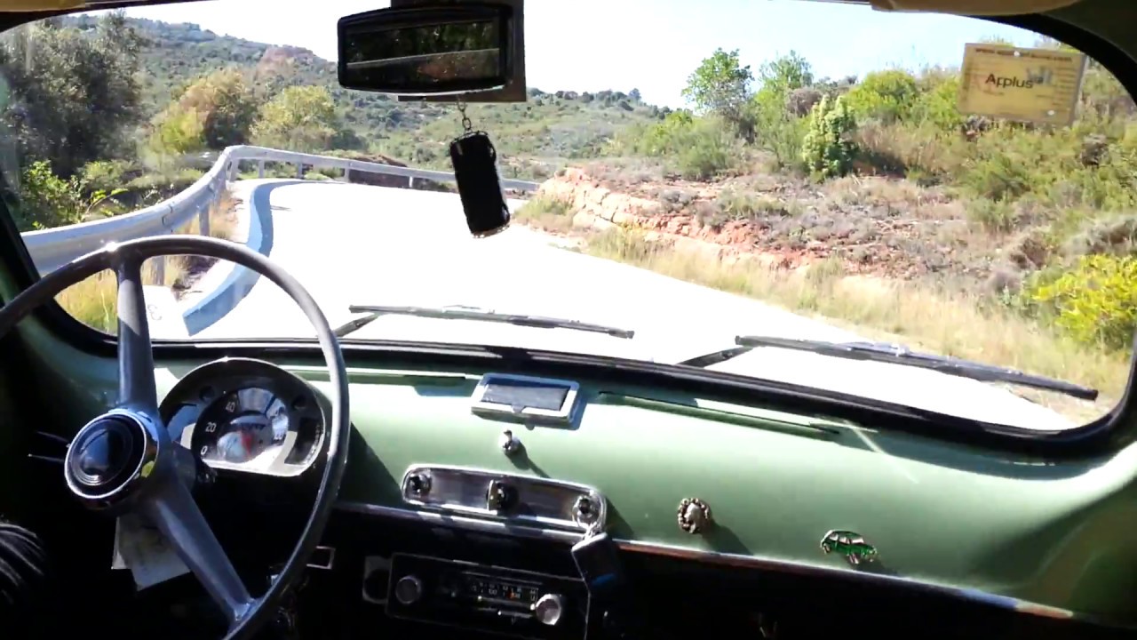 Seat 600 E verde de 1970  ¿Quieres dar una vuelta de copiloto?