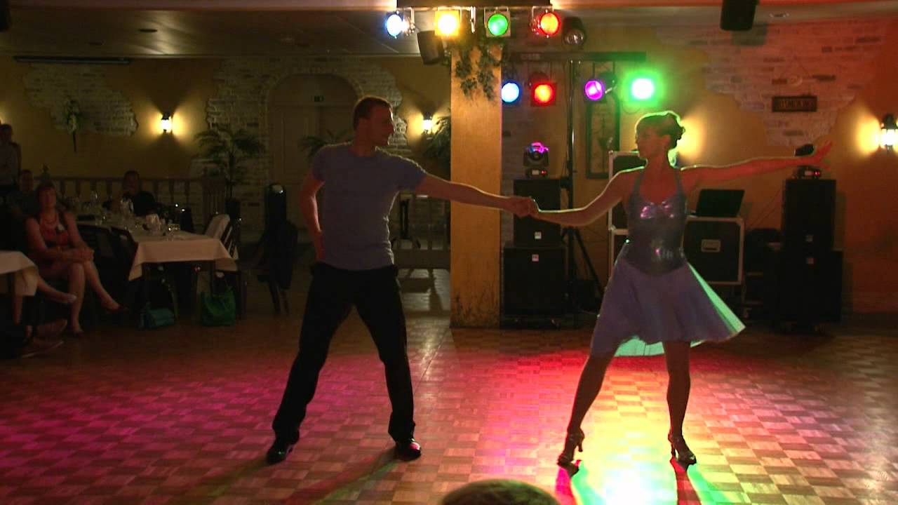 Mooie Openingsdans Kim & Kris - she's like the wind - Rumba