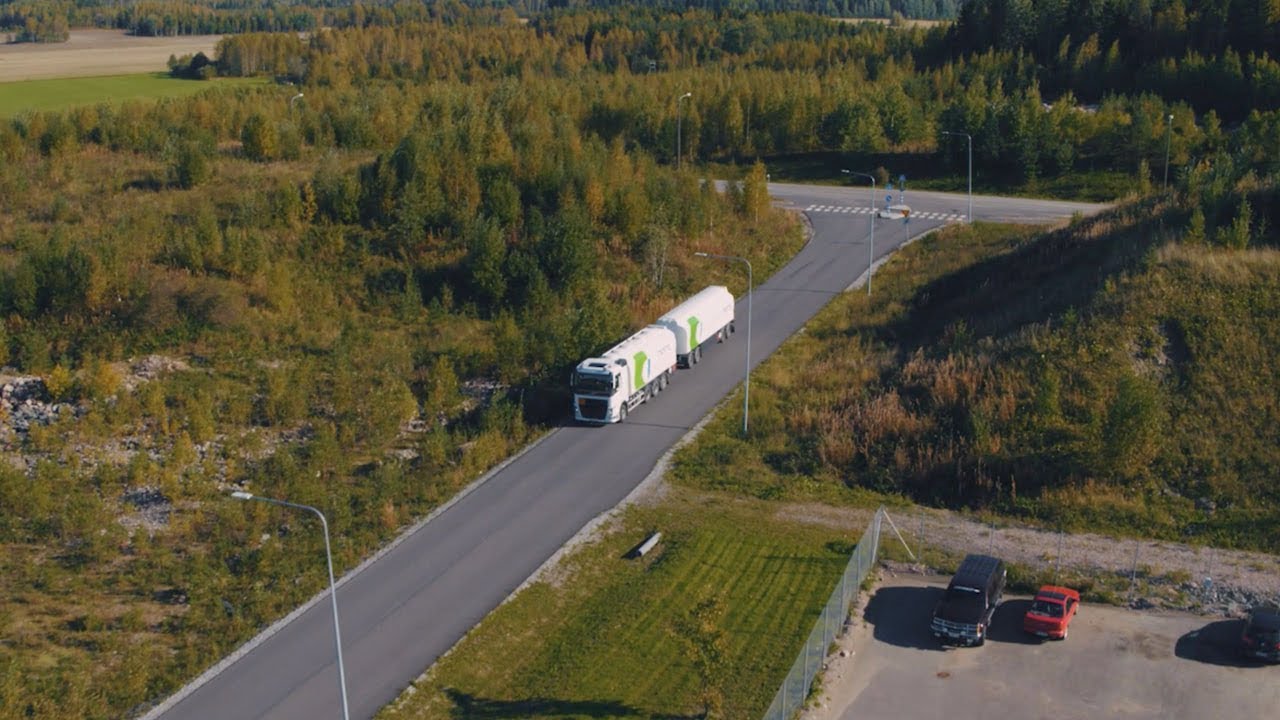 Kuljetuksista kustannustehokkaampia ja turvallisempia Neste SmartTruckin avulla | Case Helokivi