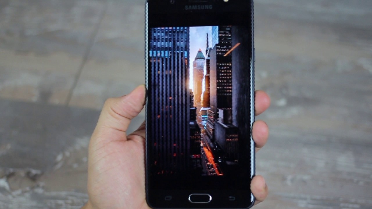 Samsung Galaxy J7 Max (2017) - Full review and specs