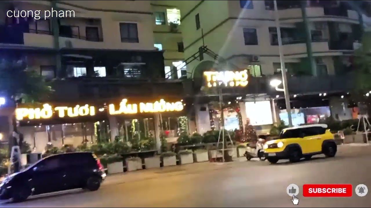 Hạ Long về đêm muộn 