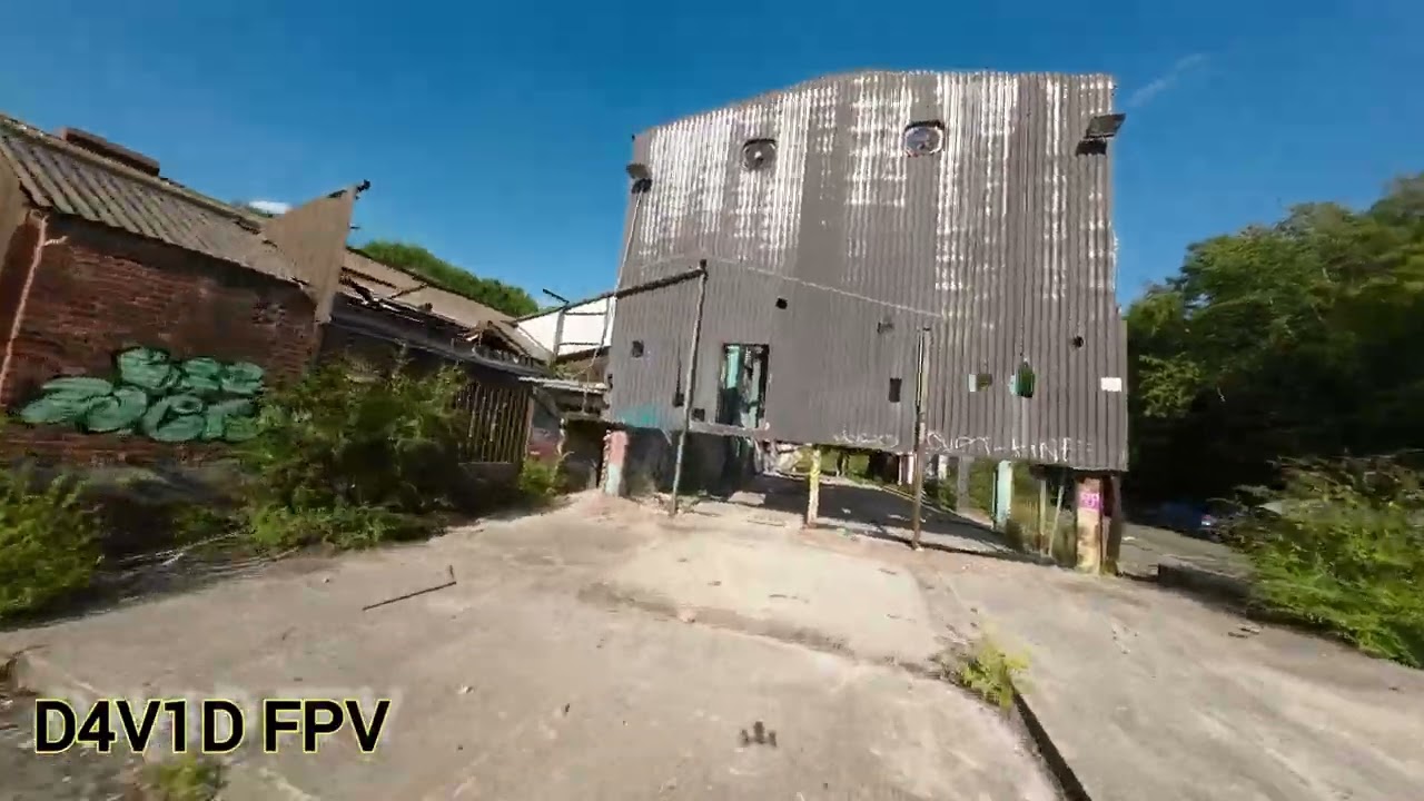 Mashup edit from the FFUK Weekend Meet. #resoluteframes #tmotorfpv #hqprop #Speedypizzadrone