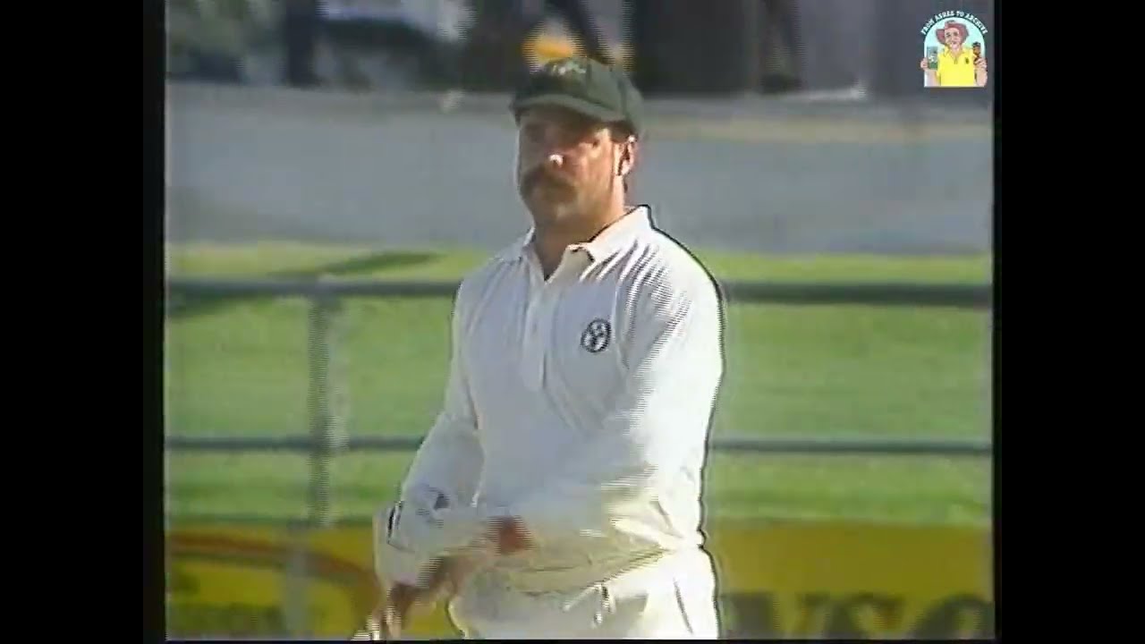 Classic Richie Benaud commentary. David Boon out LBW 1st Test Aust vs SL Gabba 1989/90