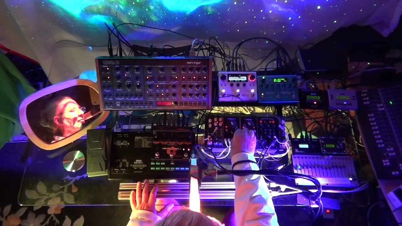 Slave to the Ribbon ~ Behringer Dual UBXA D