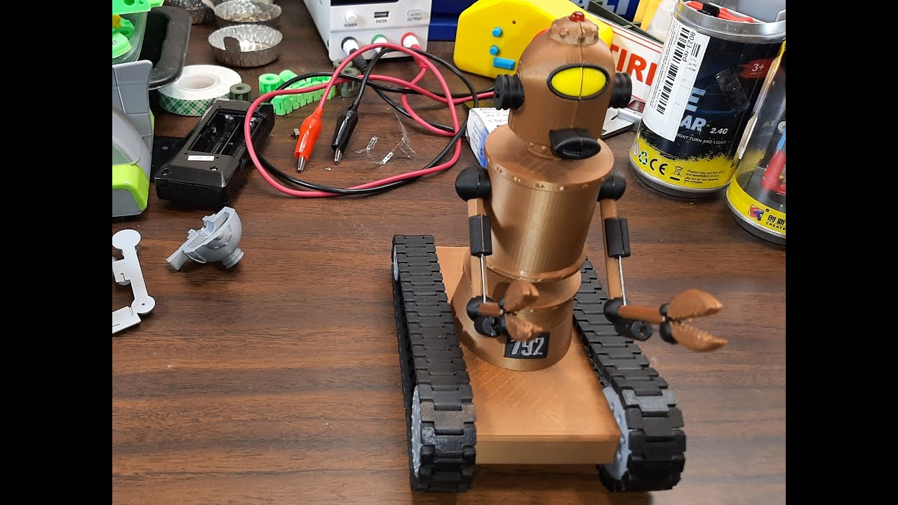 Buck Rogers 2429 Robot, 3D Printed RC Controlled Build Video