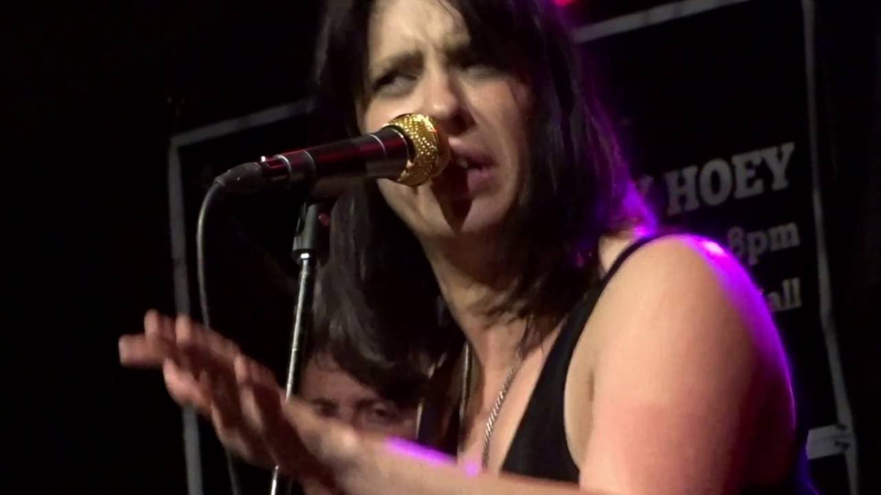 DANIELLE NICOLE BAND 