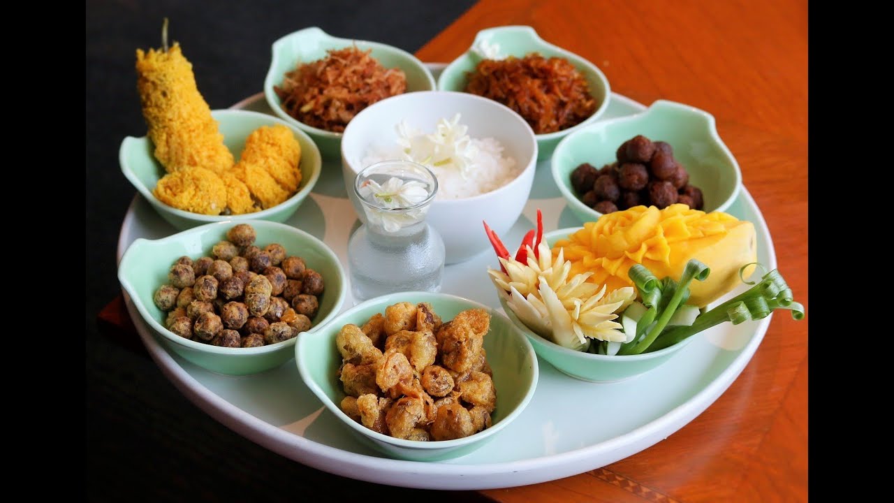 อิ่มอร่อยจุใจกับบุฟเฟต์นานาชาติมื้อกลางวันที่ ดิเอมเมอรัลด์ ค็อฟฟี่ช็อพ: สวรรค์ของนักชิมใจกลางรัชดาฯ