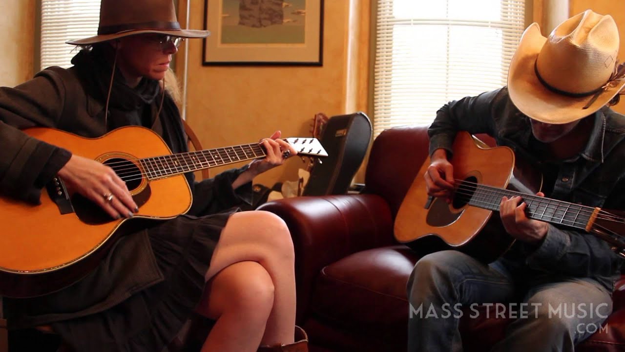 Gillian Welch and Dave Rawlings visit Mass Street Music