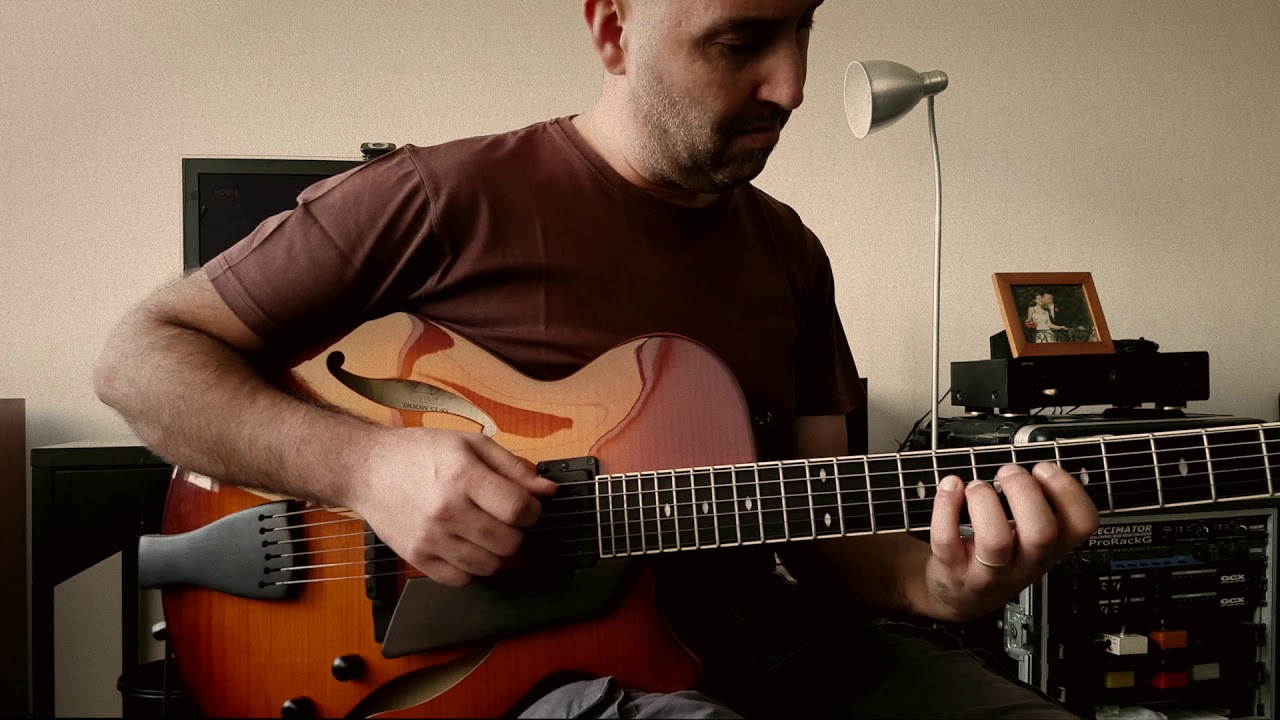 Warming up with Sadowsky SS-15