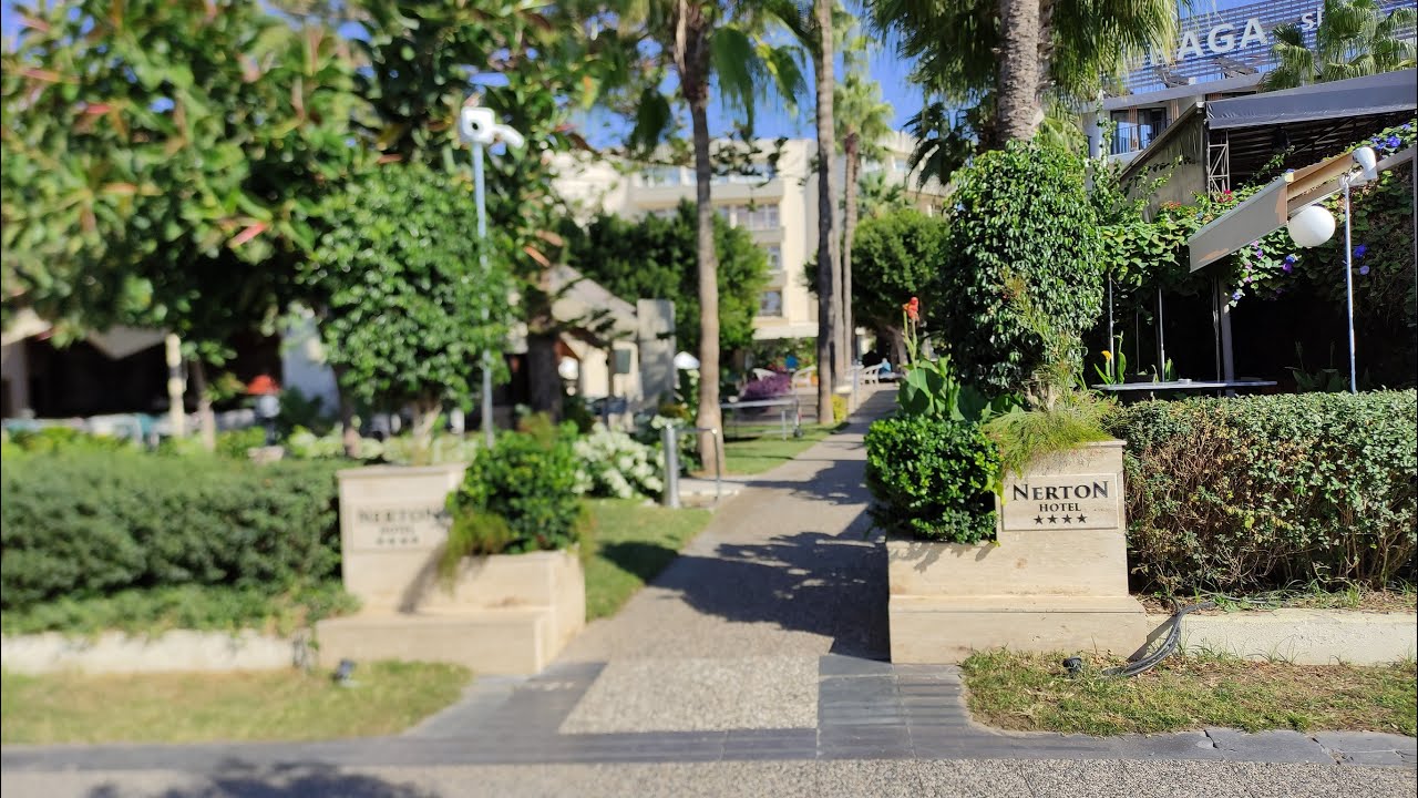 Weg zum Nerton Hotel und Zimmer