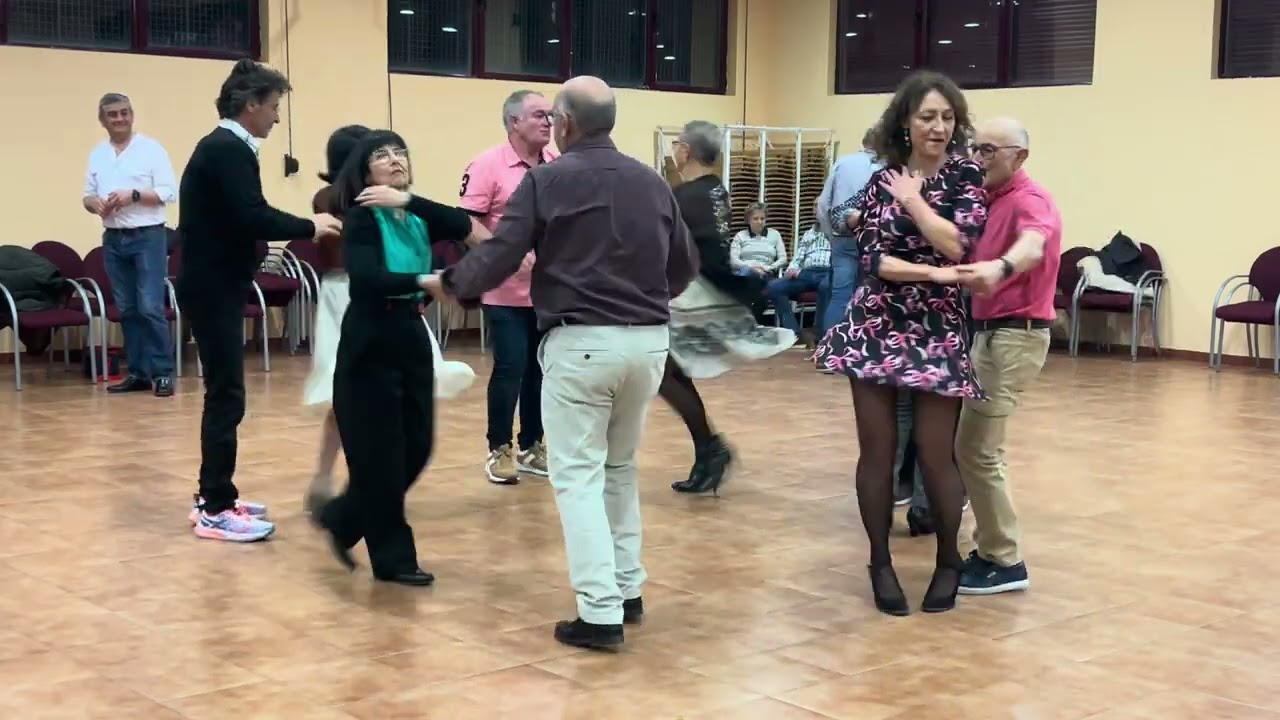 Rueda de Salsa casino - Nava de la Asunción