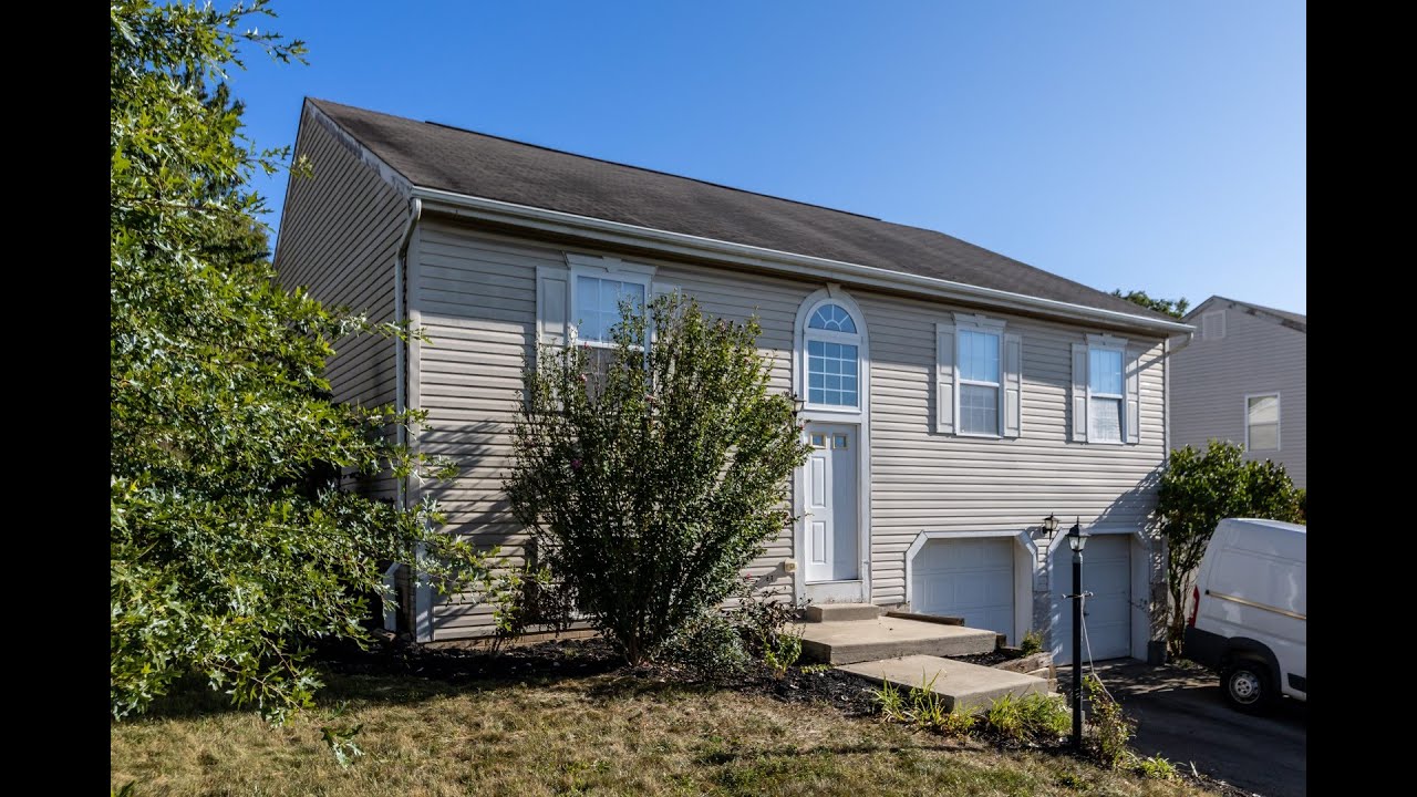 121 Stratford Court New Stanton, PA | ColdwellBankerHomes.com