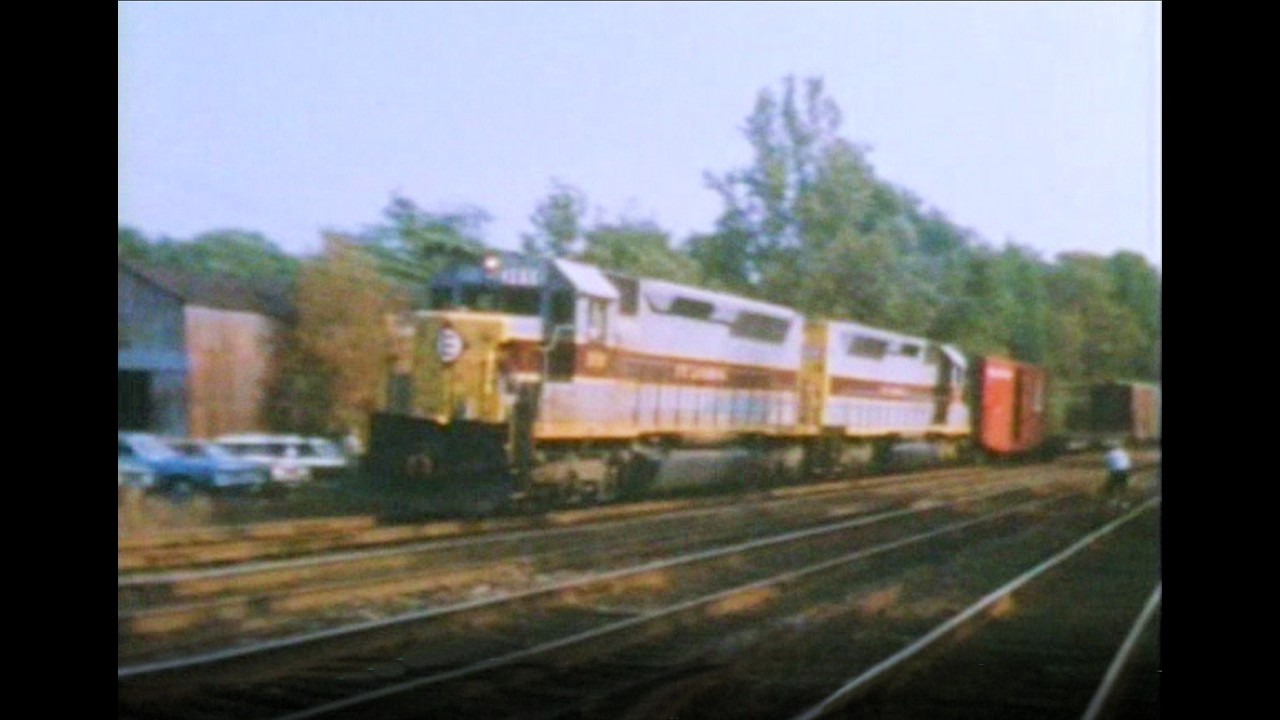 20 CYLINDER's ROAR. 645 EMD.. Who doesn't love the sound of these monsters.