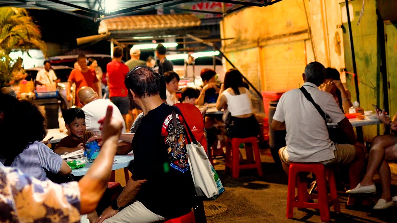 A 59 Year Old, Second Generation Roadside Noodle Stall in Back Alley