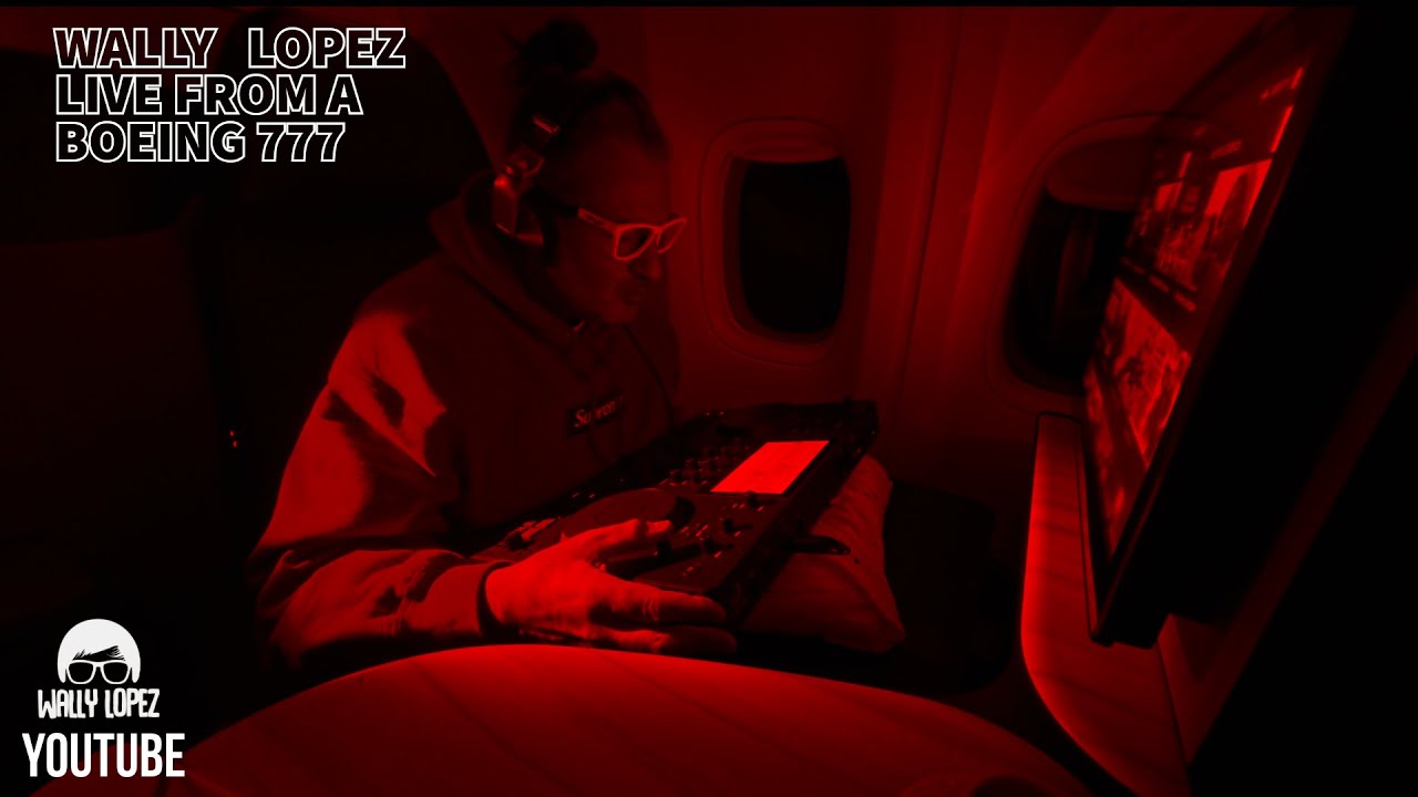 Wally Lopez live from a Boeing 777