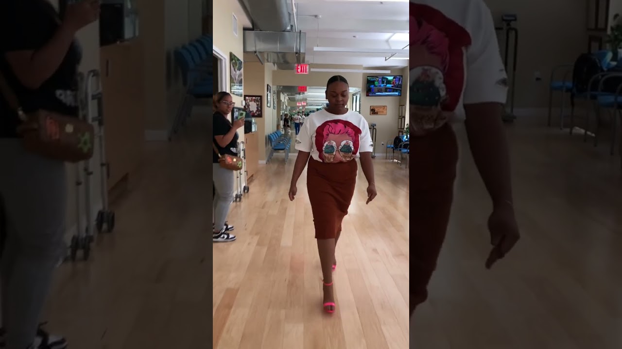 Tamika wearing 3-inch Hot Pink Heels