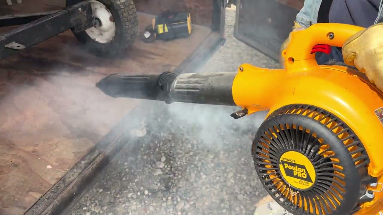Poulan Pro 25cc Gas Leaf Blower I-213157