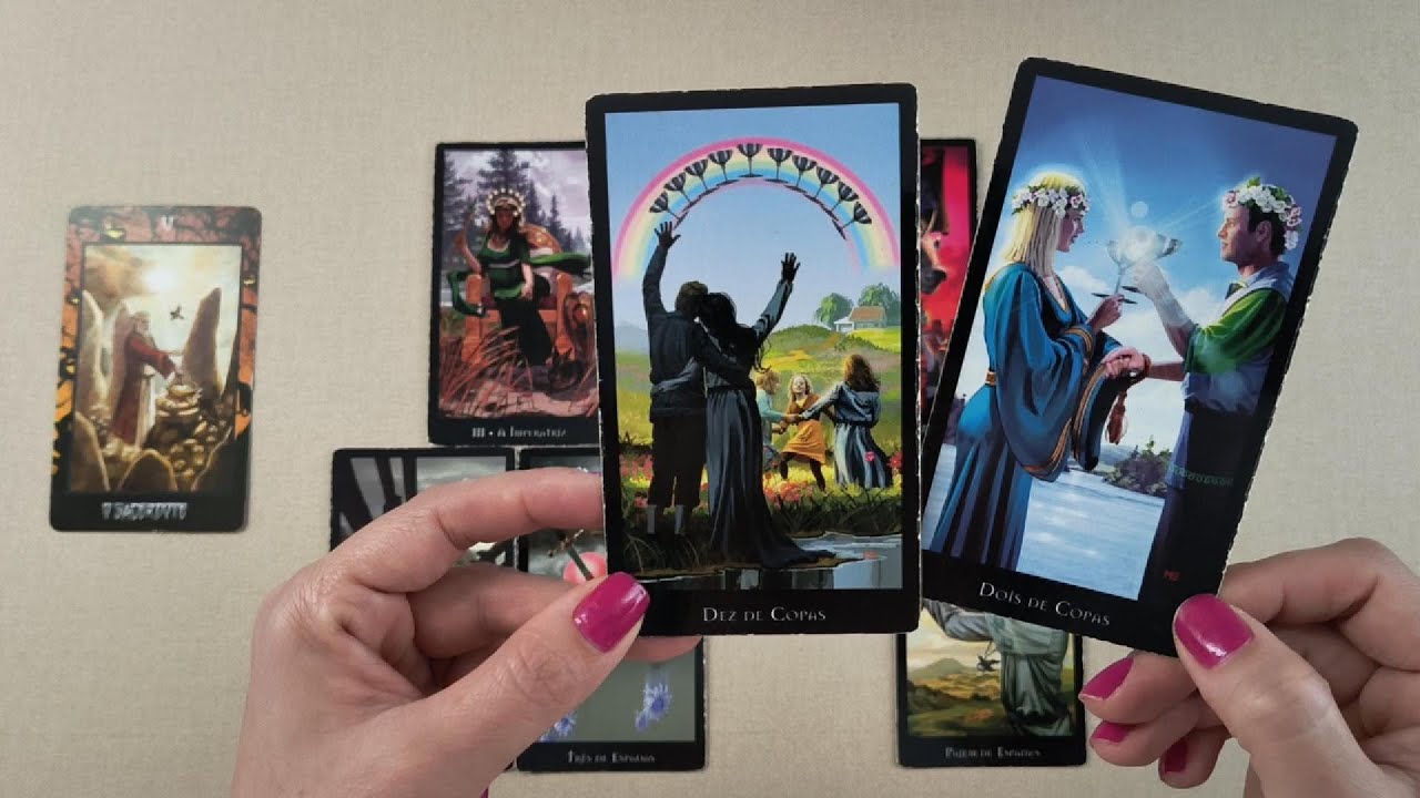 Como Ele(a) ESTÁ EM RELAÇÃO a você? | Revela Tarot 🩷🙏🩷