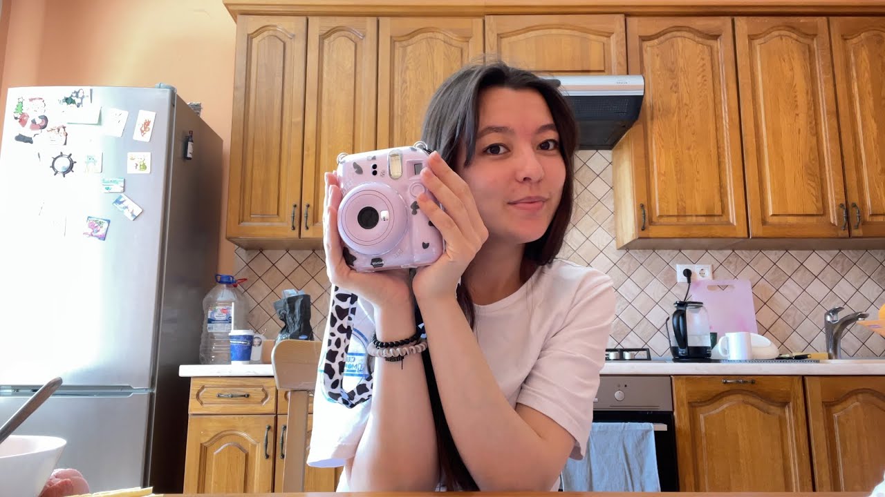 Instax mini 12 стоит ли покупать в 2024году ?