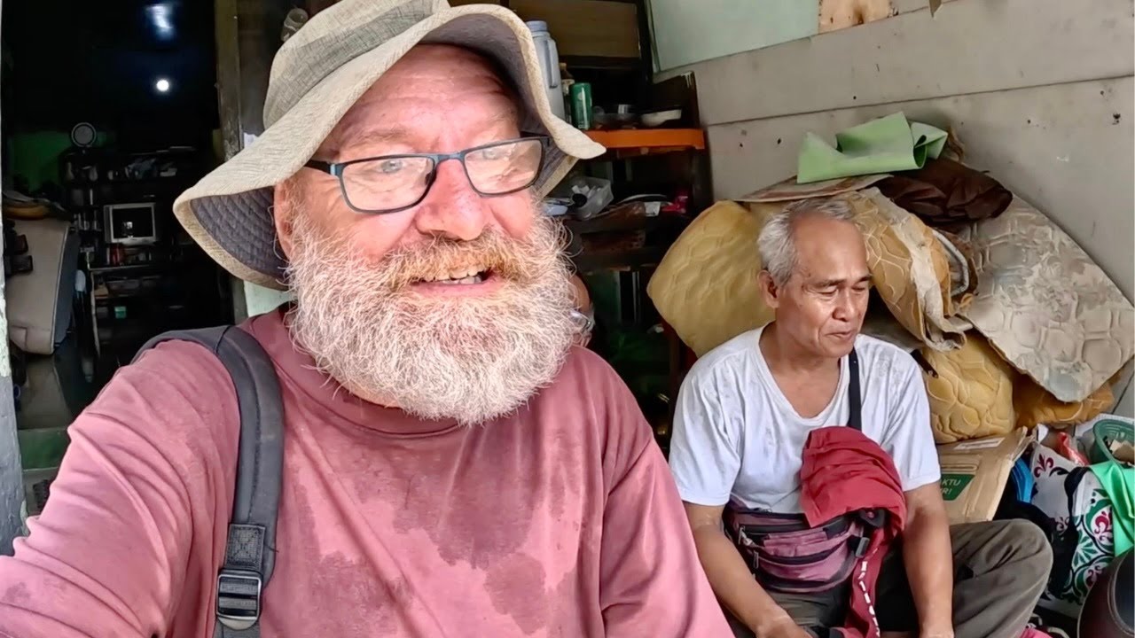 Lost and completely fatigued in Indonesia's backstreets.Yogyakarta.