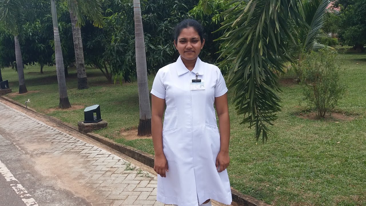 Student nurse  කෙනෙක් කොහොමද කොණ්ඩය සකසා ගන්නේ?